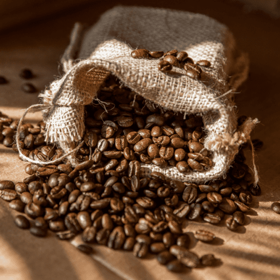 Kaffe i kosmetik: en energigivende ingrediens